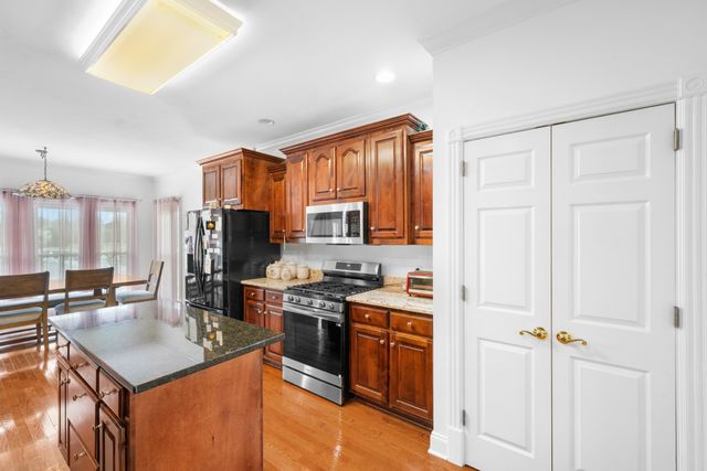 215 Franklin Heights Dr, Winchester, TN 37398