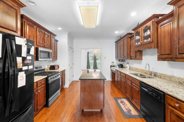 215 Franklin Heights Dr, Winchester, TN 37398