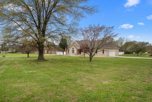 215 Franklin Heights Dr, Winchester, TN 37398