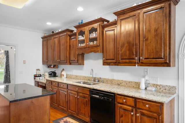 215 Franklin Heights Dr, Winchester, TN 37398