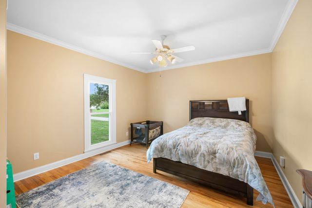 215 Franklin Heights Dr, Winchester, TN 37398