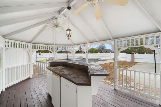 215 Franklin Heights Dr, Winchester, TN 37398
