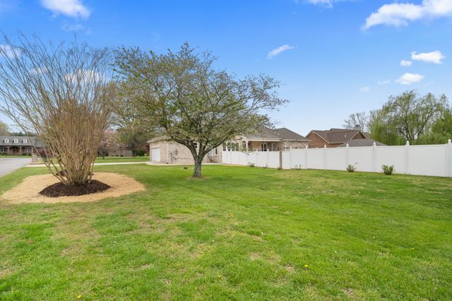 215 Franklin Heights Dr, Winchester, TN 37398