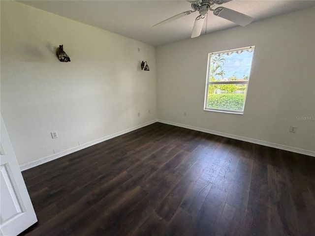 8607 51ST AVENUE W, Bradenton, FL 34210