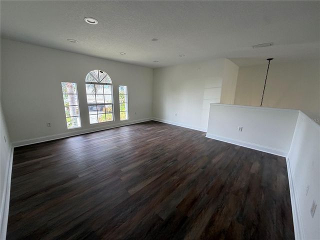 8607 51ST AVENUE W, Bradenton, FL 34210