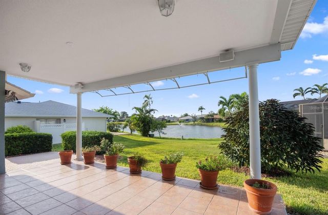 8607 51ST AVENUE W, Bradenton, FL 34210