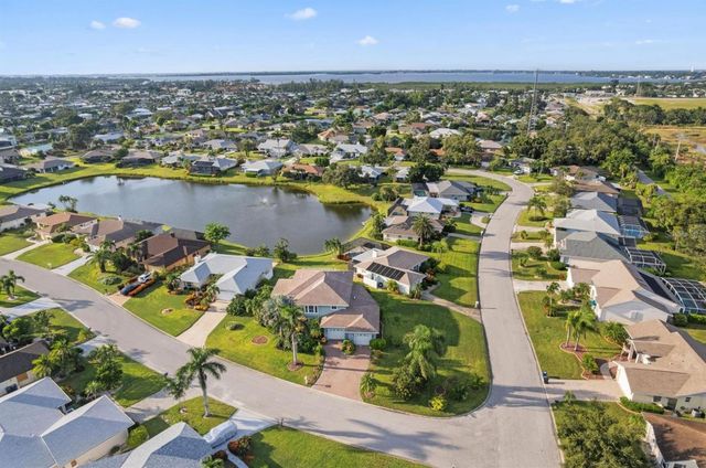 8607 51ST AVENUE W, Bradenton, FL 34210