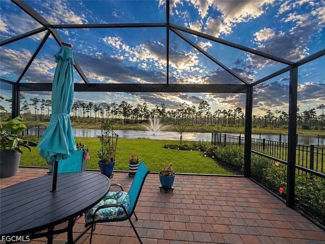 20364 Camino Torcido LOOP, North Fort Myers, FL 33917