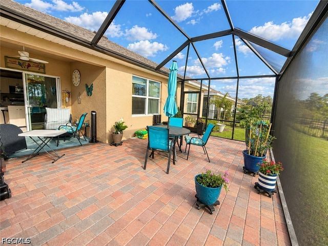 20364 Camino Torcido LOOP, North Fort Myers, FL 33917