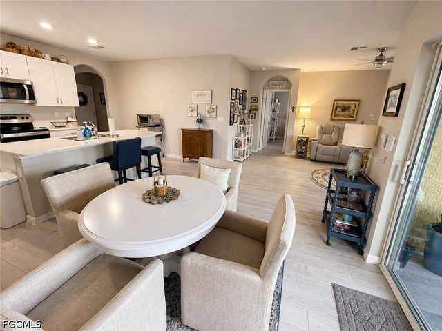 20364 Camino Torcido LOOP, North Fort Myers, FL 33917