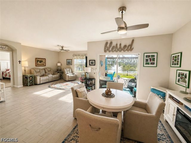 20364 Camino Torcido LOOP, North Fort Myers, FL 33917