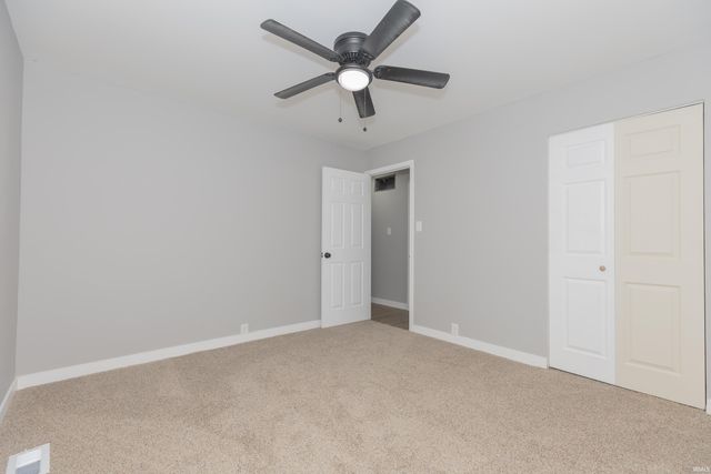 5007 Manor Court, Evansville, IN 47710
