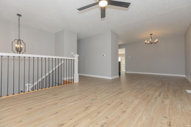 5007 Manor Court, Evansville, IN 47710