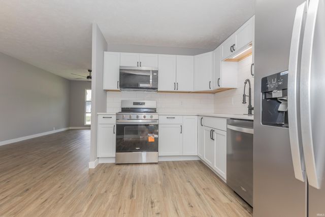 5007 Manor Court, Evansville, IN 47710