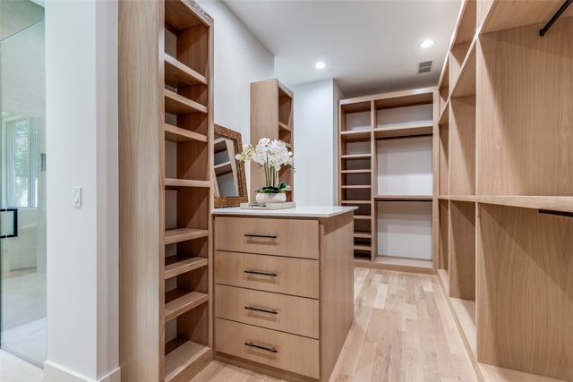 4025 Hockaday Drive, Dallas, TX 75229