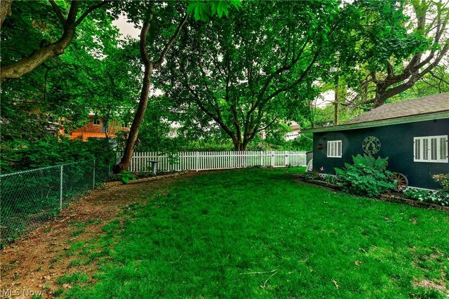 546 Letchworth Drive, Akron, OH 44303