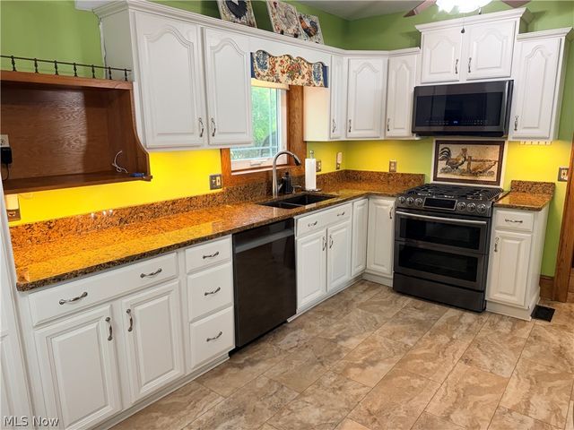 546 Letchworth Drive, Akron, OH 44303