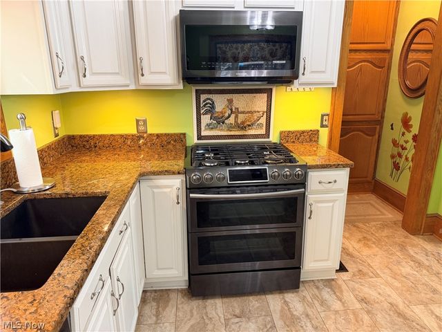 546 Letchworth Drive, Akron, OH 44303