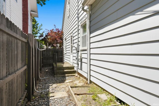4229 Tacoma Avenue, Fort Wayne, IN 46807