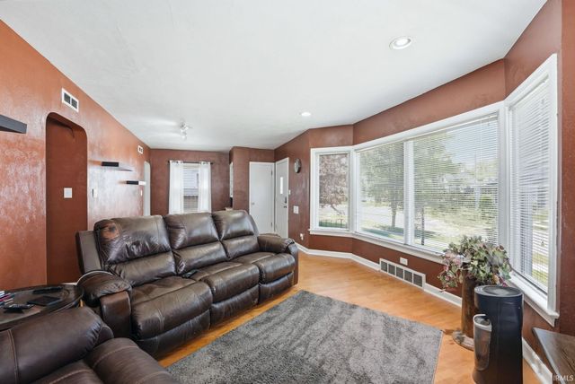 4229 Tacoma Avenue, Fort Wayne, IN 46807