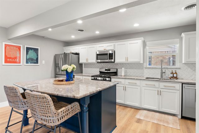 10647 Chesterton Drive, Dallas, TX 75238