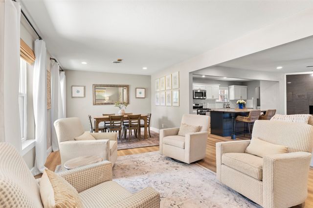 10647 Chesterton Drive, Dallas, TX 75238