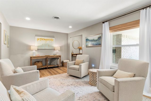 10647 Chesterton Drive, Dallas, TX 75238