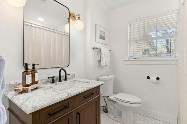 10647 Chesterton Drive, Dallas, TX 75238