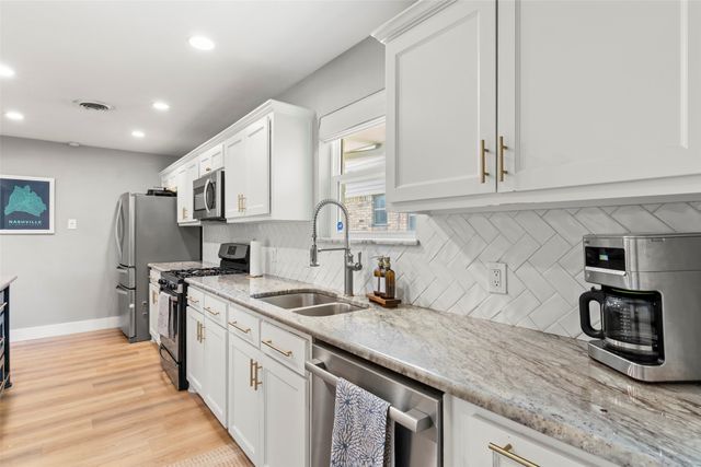 10647 Chesterton Drive, Dallas, TX 75238