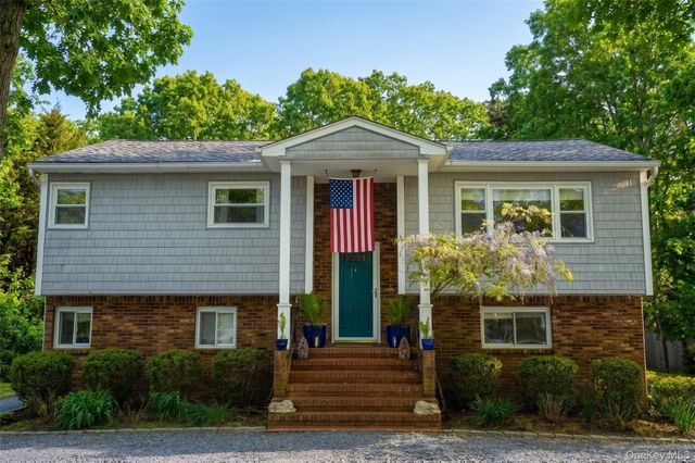 50 Runnymeade Drive, East Hampton, NY 11937