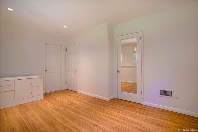50 Runnymeade Drive, East Hampton, NY 11937