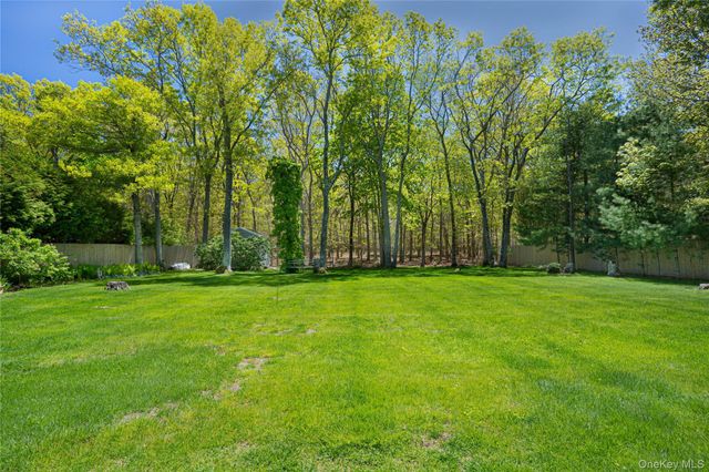 50 Runnymeade Drive, East Hampton, NY 11937