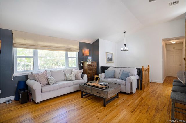 50 Runnymeade Drive, East Hampton, NY 11937