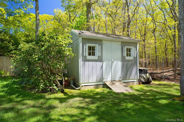 50 Runnymeade Drive, East Hampton, NY 11937