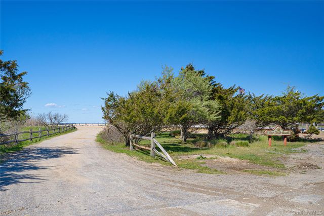 50 Runnymeade Drive, East Hampton, NY 11937