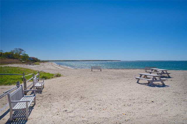50 Runnymeade Drive, East Hampton, NY 11937