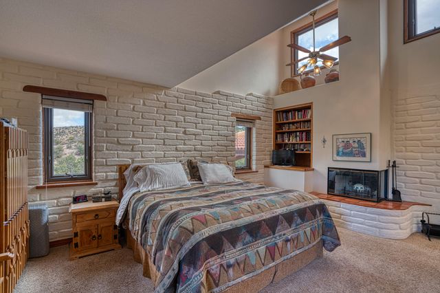 3 Tres Hermanos Road, Placitas, NM 87043