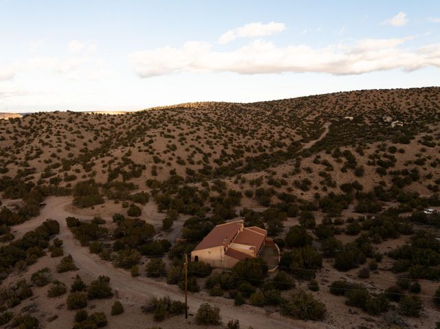 3 Tres Hermanos Road, Placitas, NM 87043