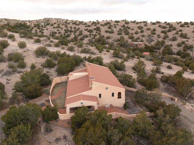 3 Tres Hermanos Road, Placitas, NM 87043