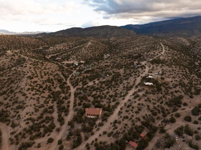 3 Tres Hermanos Road, Placitas, NM 87043