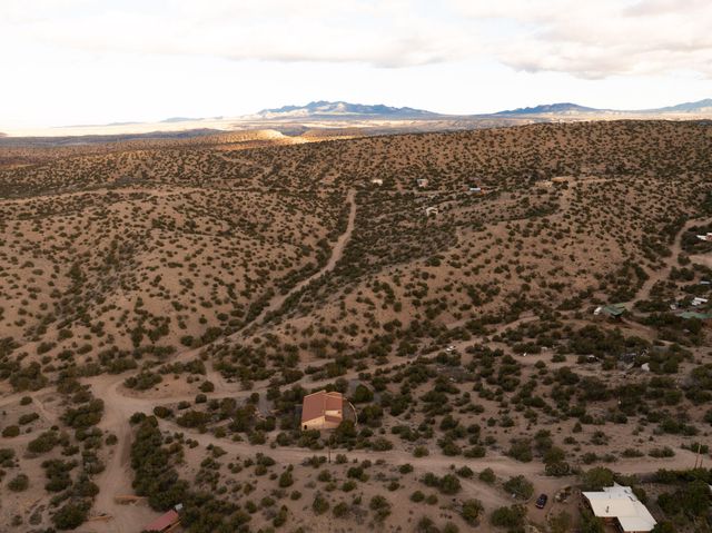 3 Tres Hermanos Road, Placitas, NM 87043