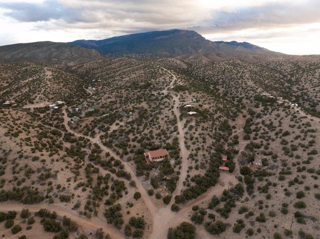 3 Tres Hermanos Road, Placitas, NM 87043