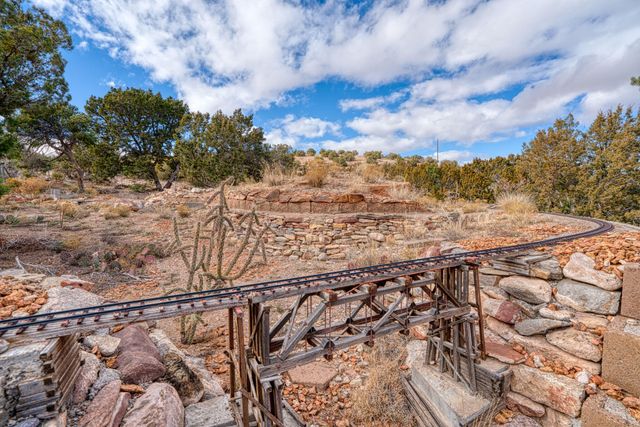 3 Tres Hermanos Road, Placitas, NM 87043