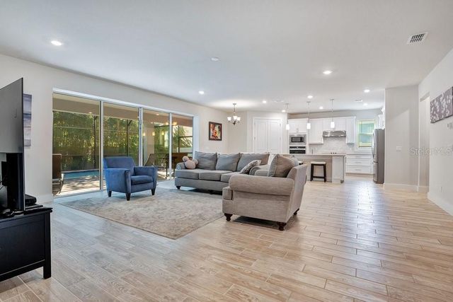 704 FOX EDGE COURT, Oviedo, FL 32765