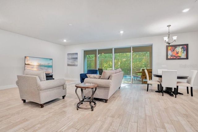 704 FOX EDGE COURT, Oviedo, FL 32765