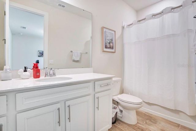 704 FOX EDGE COURT, Oviedo, FL 32765