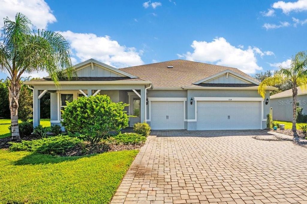 Image 1 of property listing at 704 FOX EDGE COURT, Oviedo, FL 32765