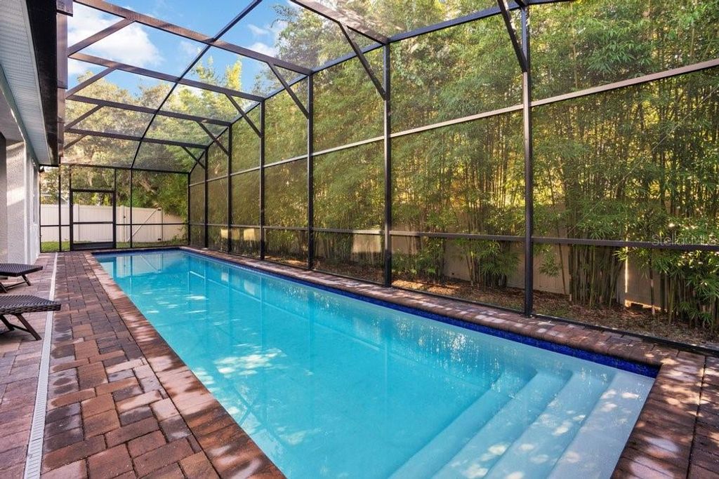 Image 26 of property listing at 704 FOX EDGE COURT, Oviedo, FL 32765