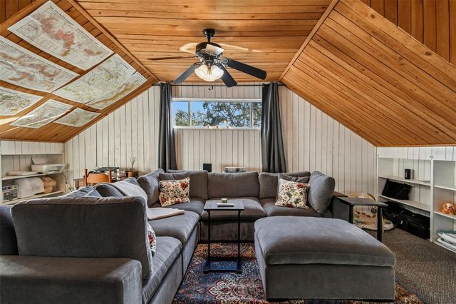 945 11TH STREET N, St Petersburg, FL 33705