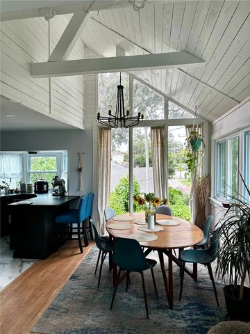 945 11TH STREET N, St Petersburg, FL 33705